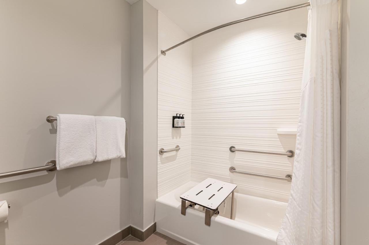 Avid Hotel Summerville By Ihg Exterior foto